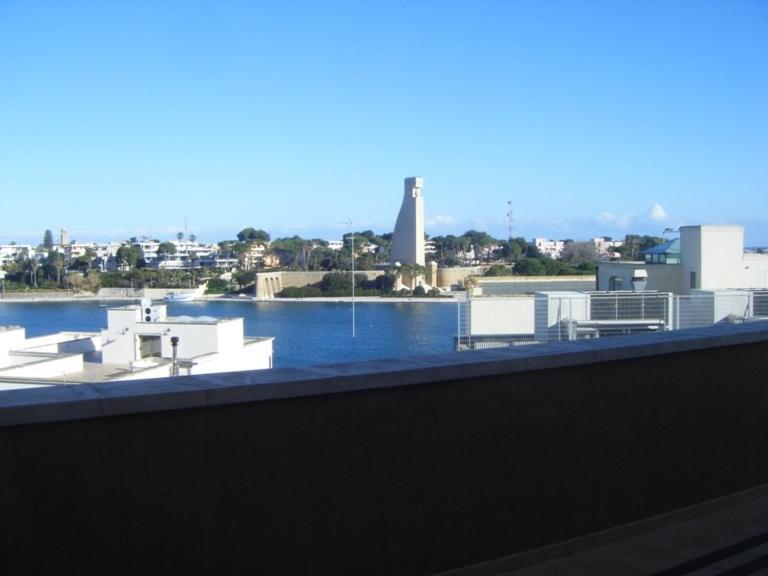 Appartamento Fontanella Deluxe Brindisi Exterior foto